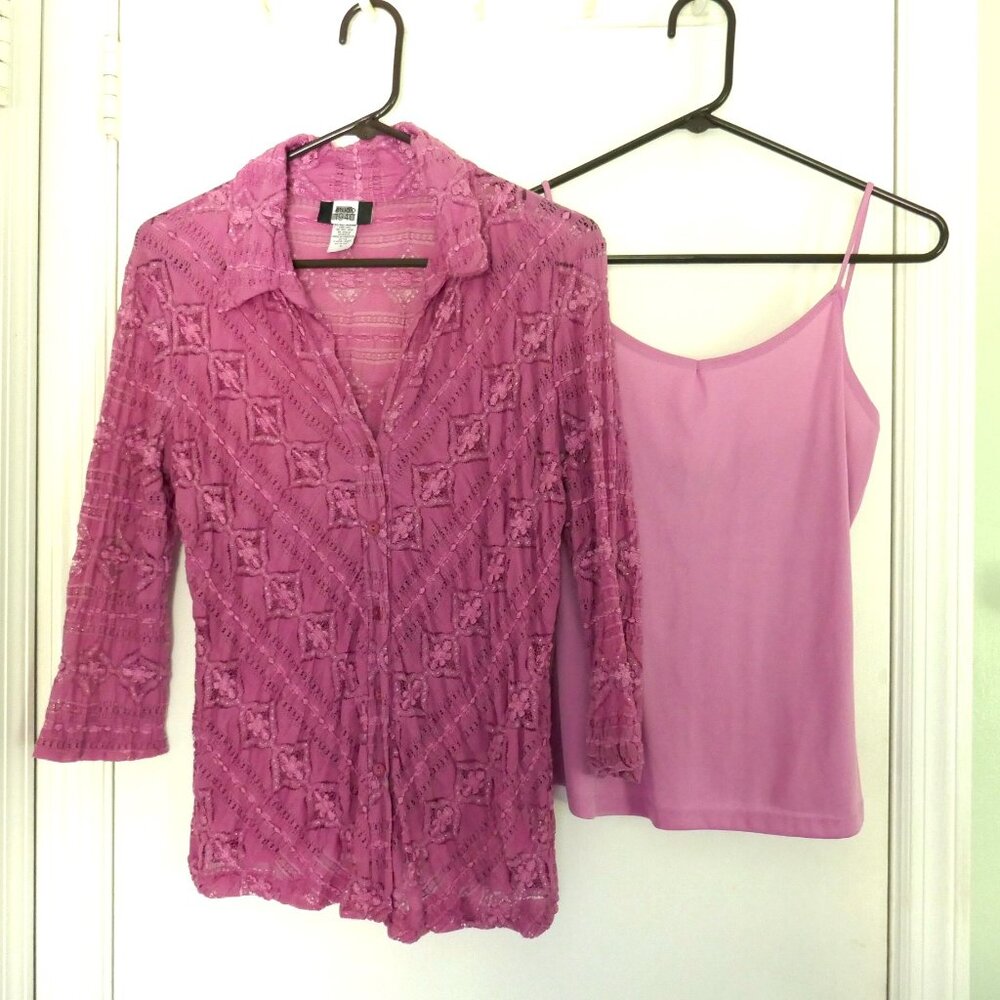 Studio 1940 2 piece set button down lace blouse and cami mauve size S